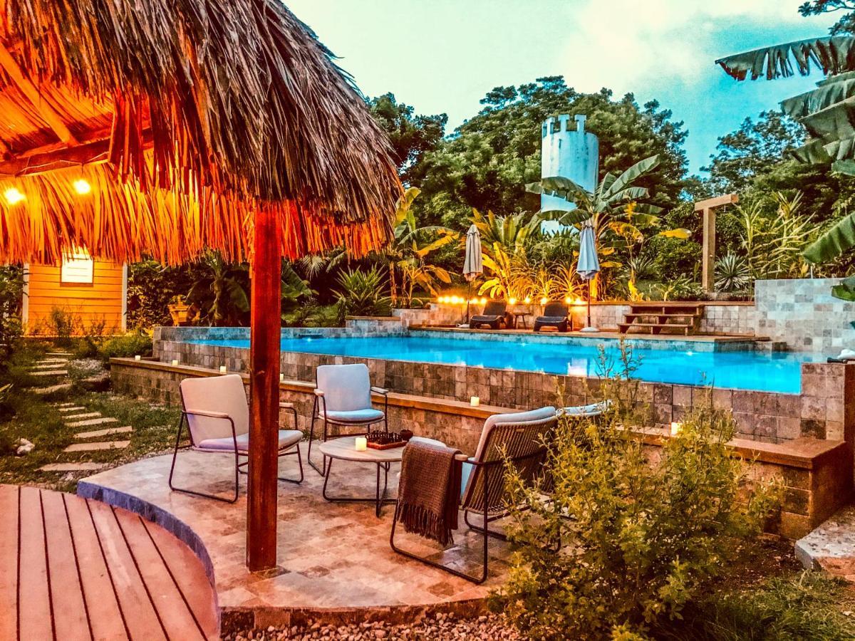 Hotel Manurii Garden (Adults Only) Utila Exterior foto