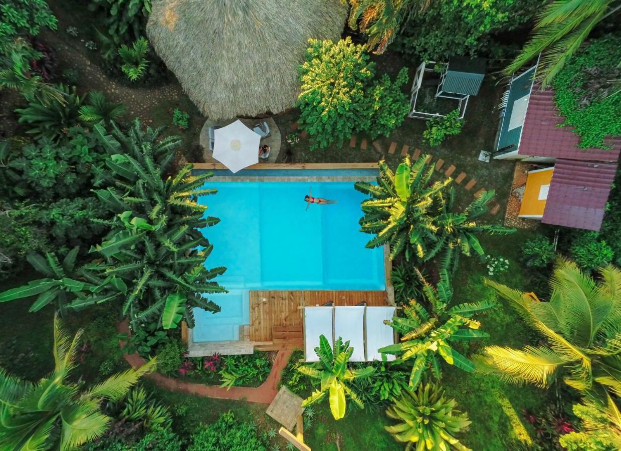 Hotel Manurii Garden (Adults Only) Utila Exterior foto